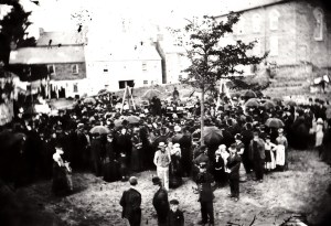 Laying the foundation stone of Mount Zion